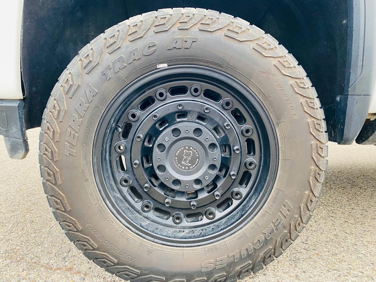 2022 GMC Sierra 2500 AT4 Photo