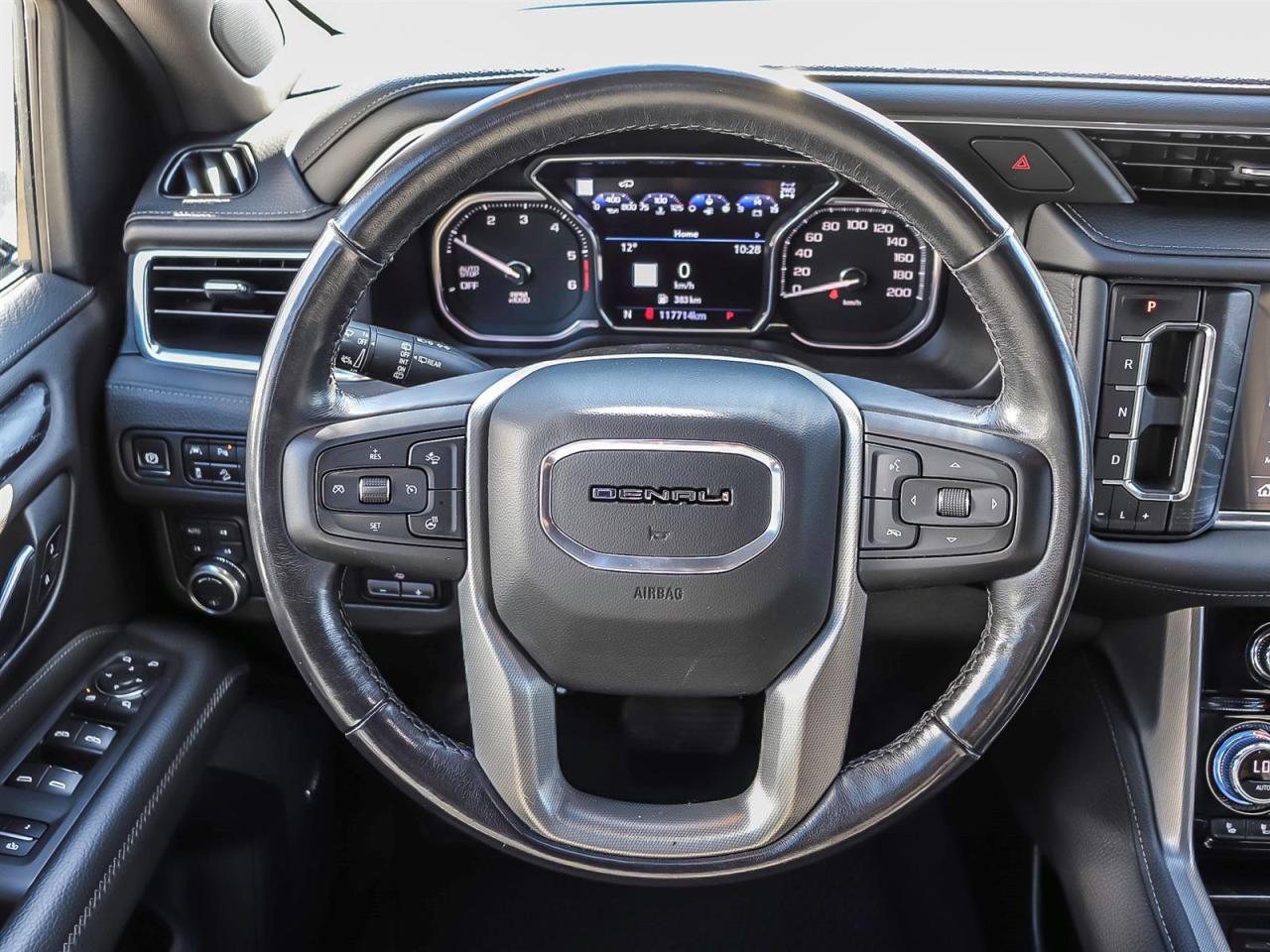 2021 GMC Yukon Base Photo