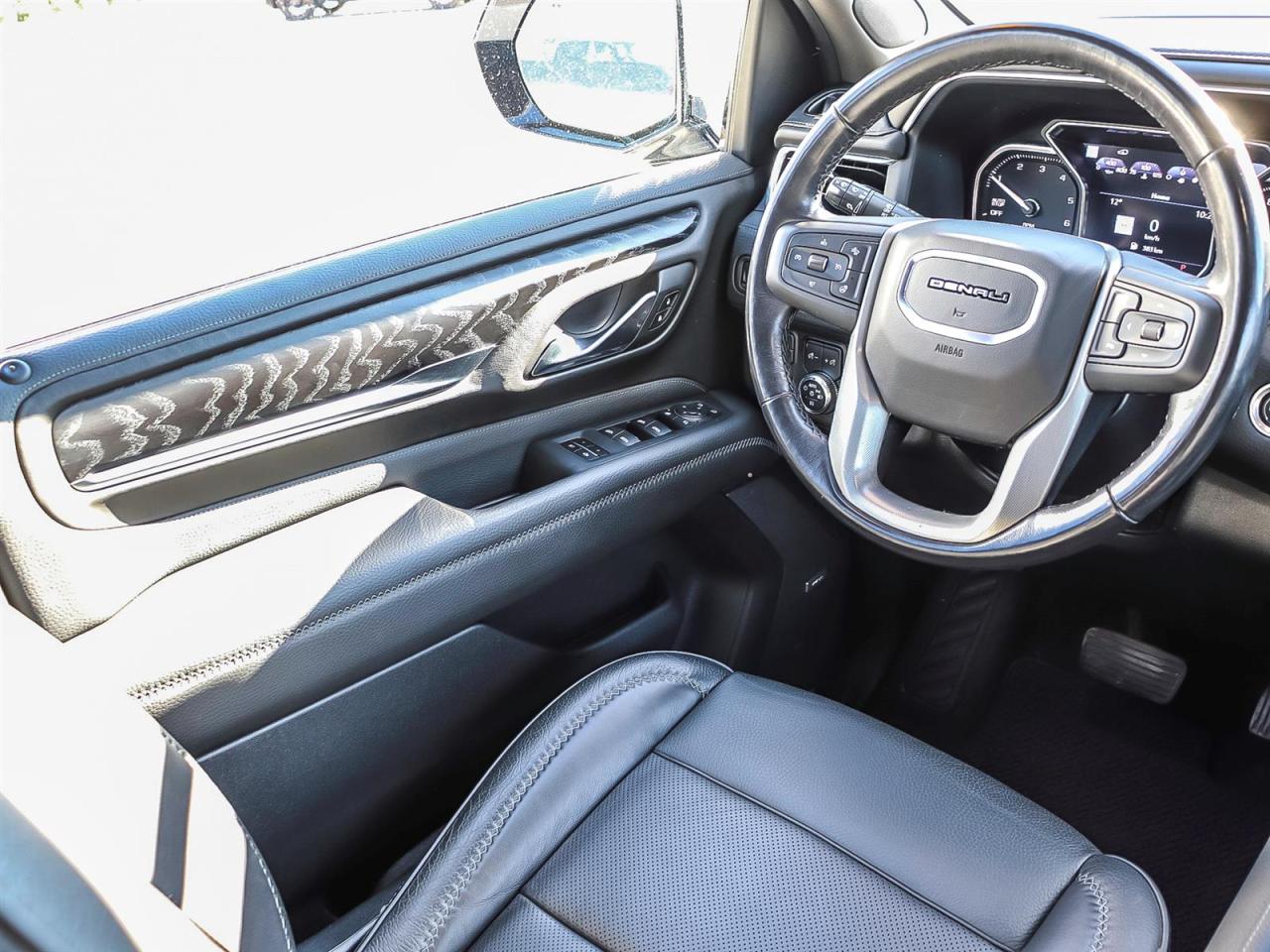 2021 GMC Yukon Base Photo