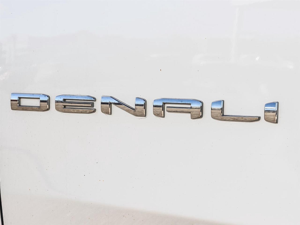 2021 GMC Yukon Base Photo