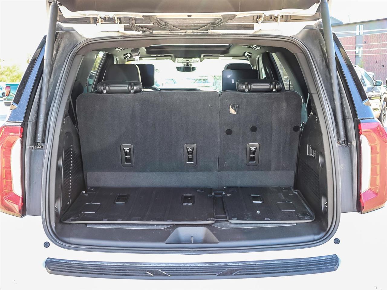 2021 GMC Yukon Base Photo