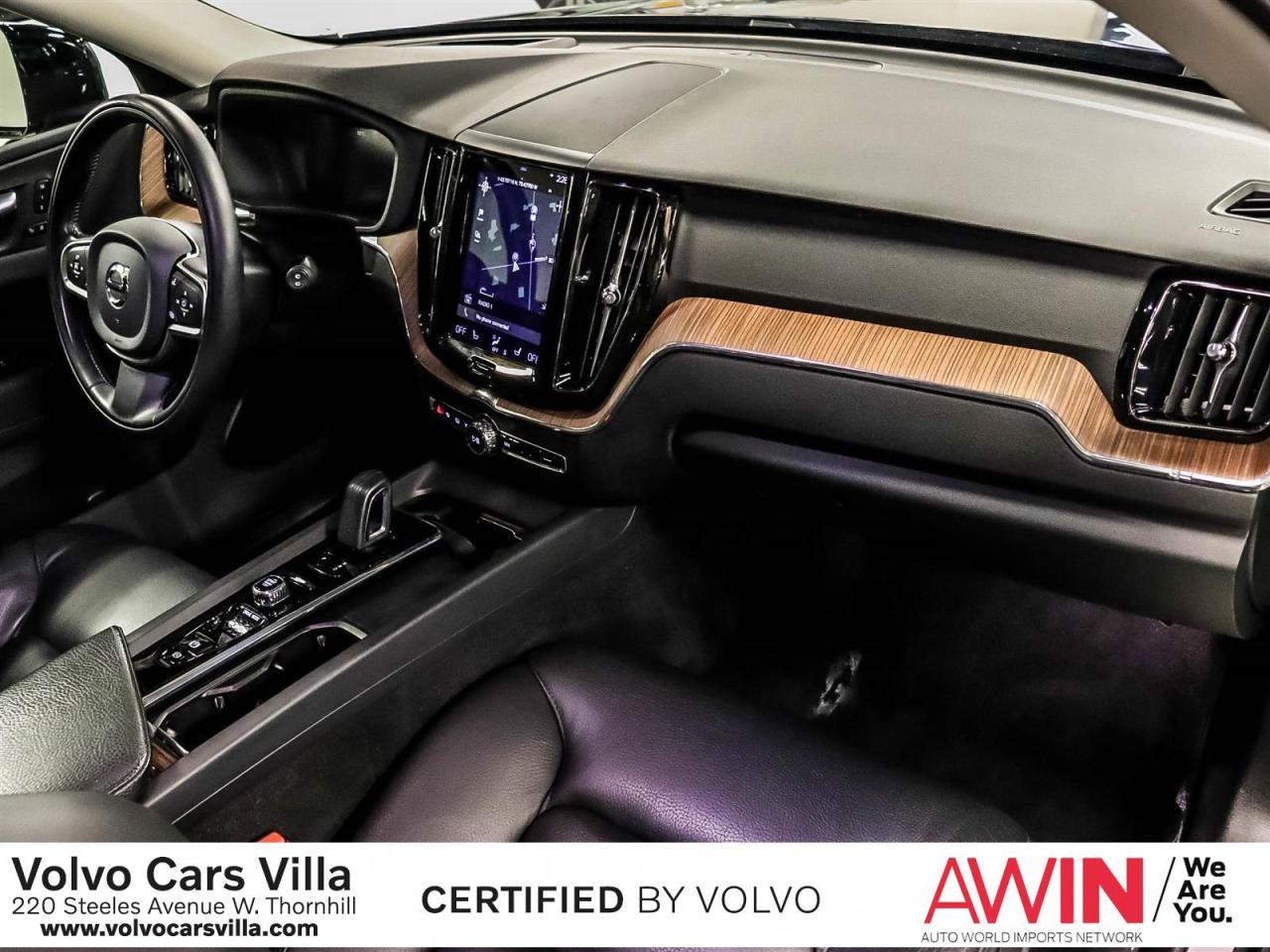 2021 Volvo XC60 T8 eAWD Inscription Expression Photo