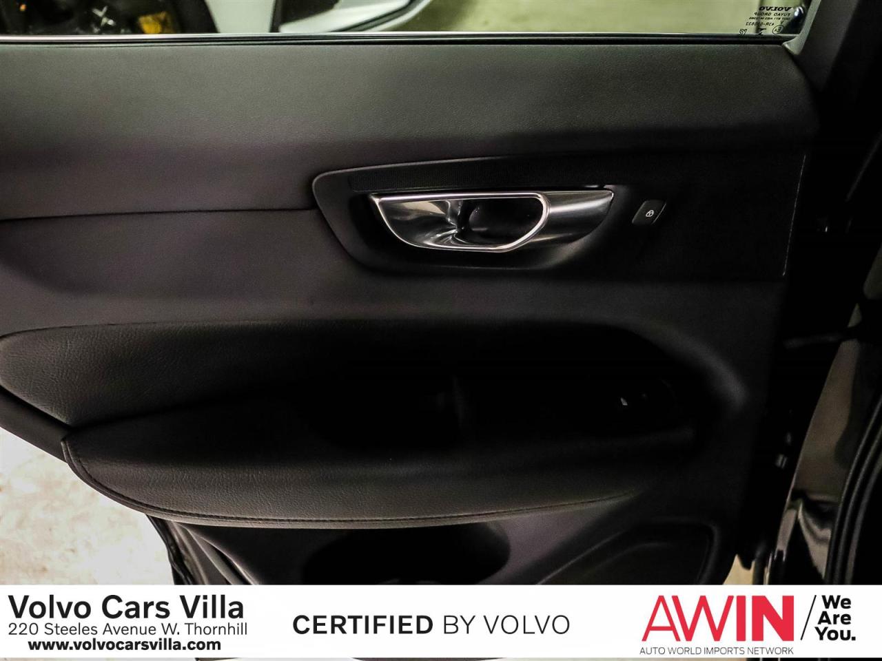 2021 Volvo XC60 T8 eAWD Inscription Expression Photo