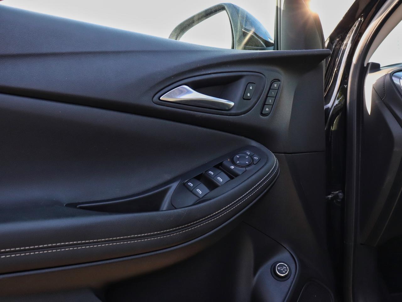 2024 Buick Encore GX Avenir AWD Photo