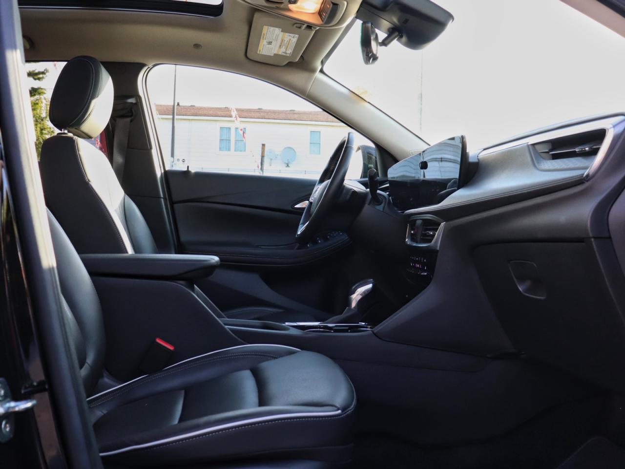 2024 Buick Encore GX Avenir AWD Photo