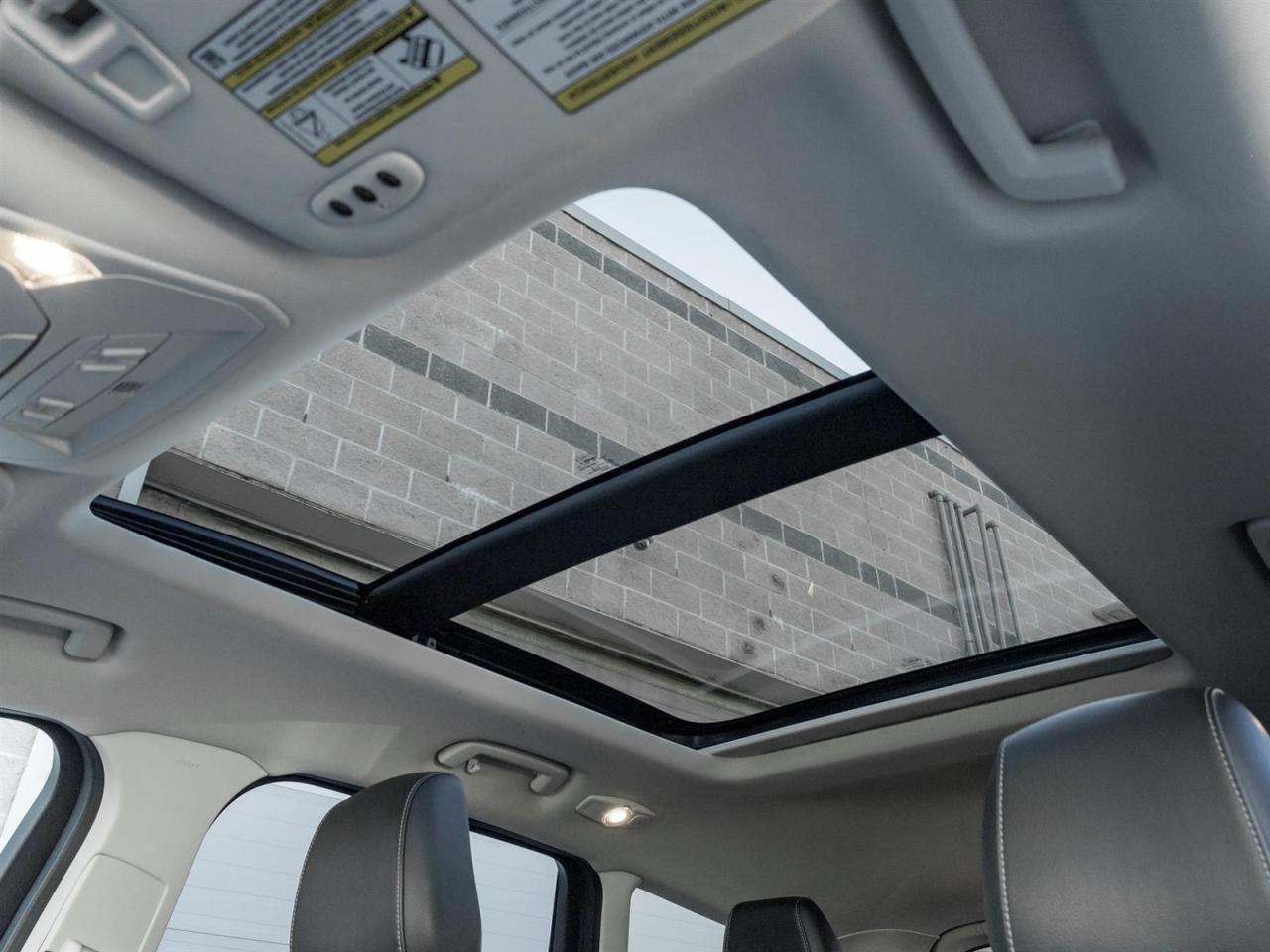 2018 Ford Escape Titanium 4WD- Panoramic Sunroof | Leather Seats Photo