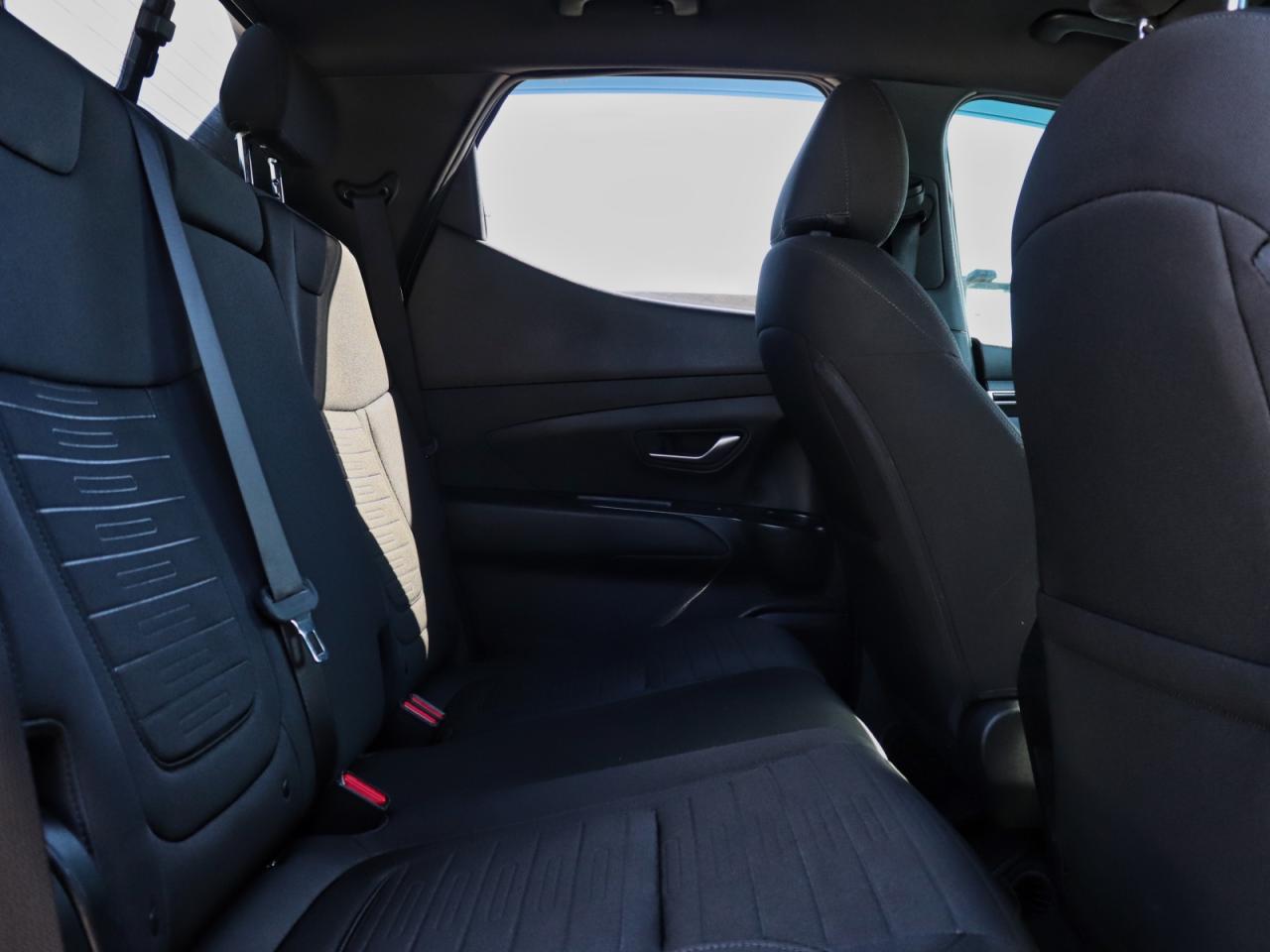 2022 Hyundai Santa Cruz Preferred - AWD | Heated Seats | 4.99% Finance Available Photo