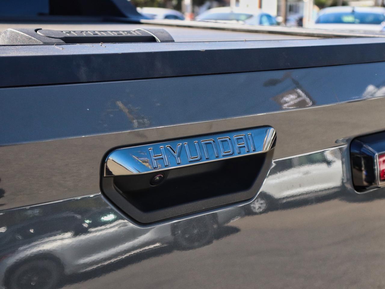 2022 Hyundai Santa Cruz Preferred - AWD | Heated Seats | 4.99% Finance Available Photo