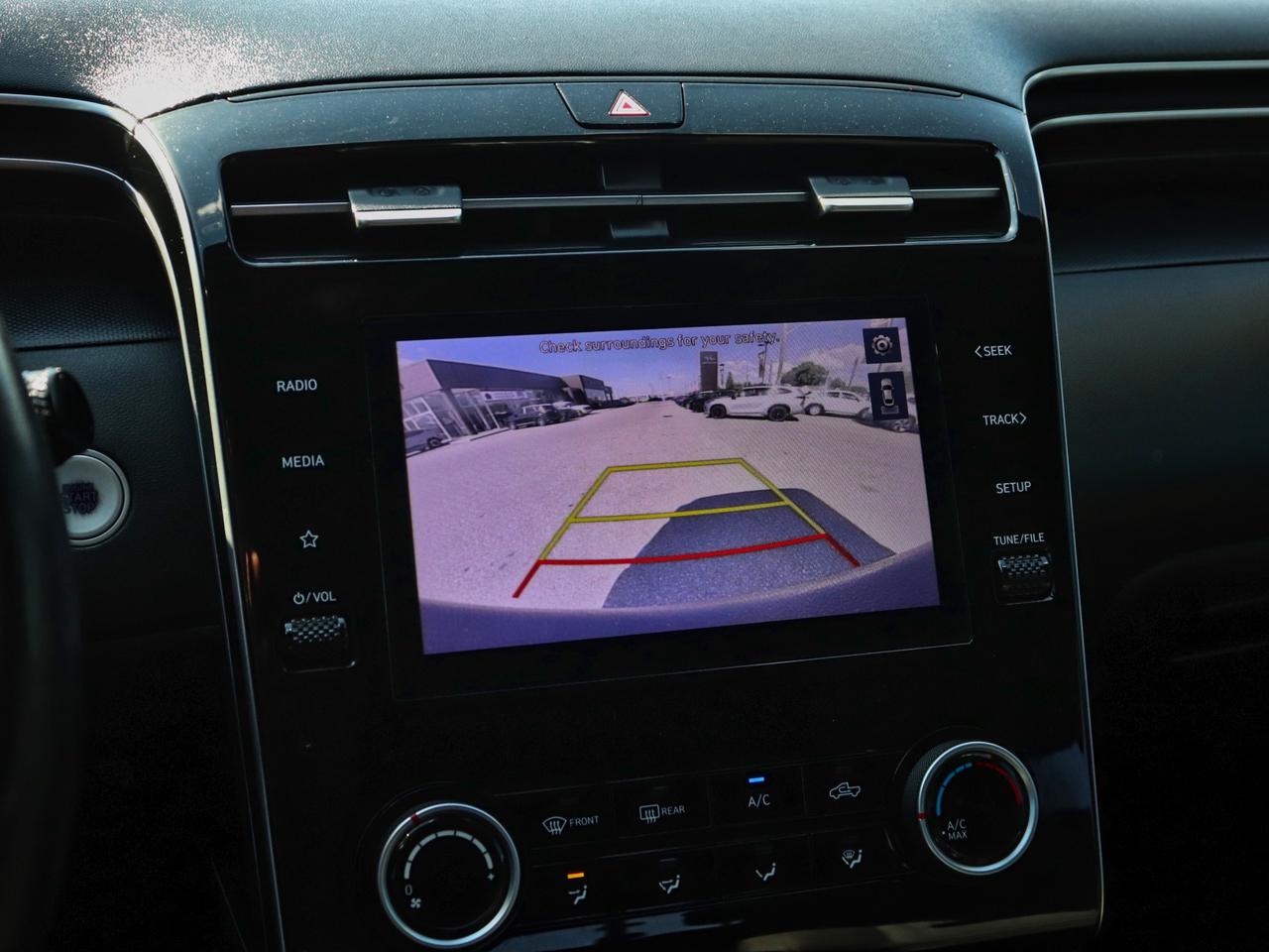 2022 Hyundai Santa Cruz Preferred - AWD | Heated Seats | 4.99% Finance Available Photo