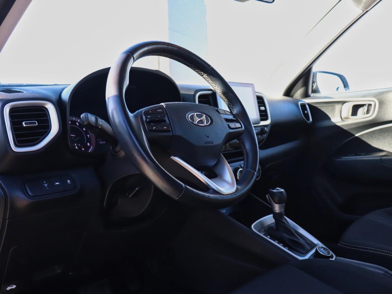 2022 Hyundai Venue Preferred - Heated Seats | Carplay | Remote Start Photo