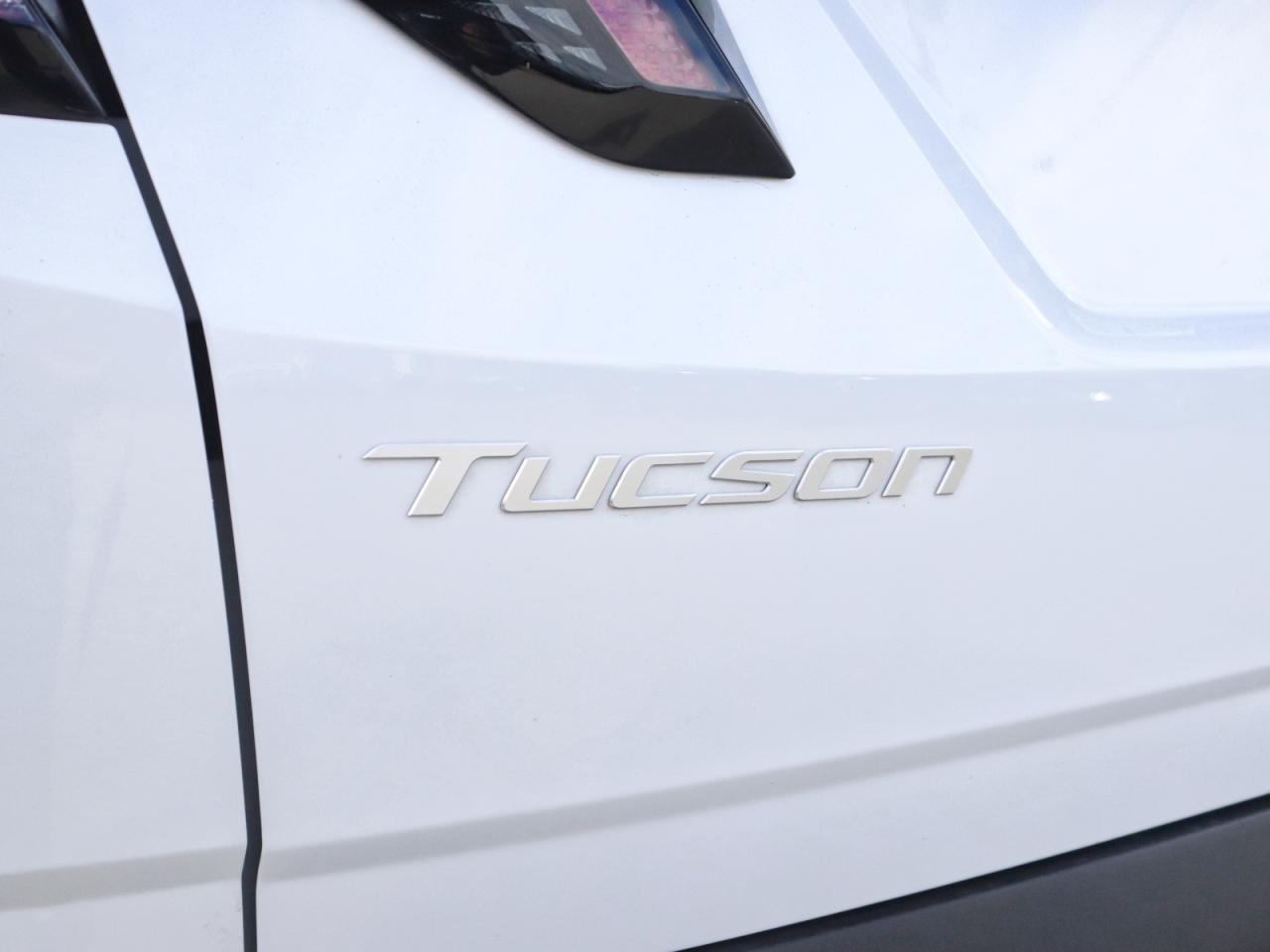 2025 Hyundai Tucson Hybrid Ultimate - Leather | Sunroof | No Accidents! Photo