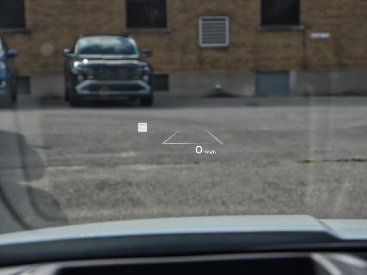 2025 Hyundai Tucson Hybrid Ultimate - Leather | Sunroof | No Accidents! Photo