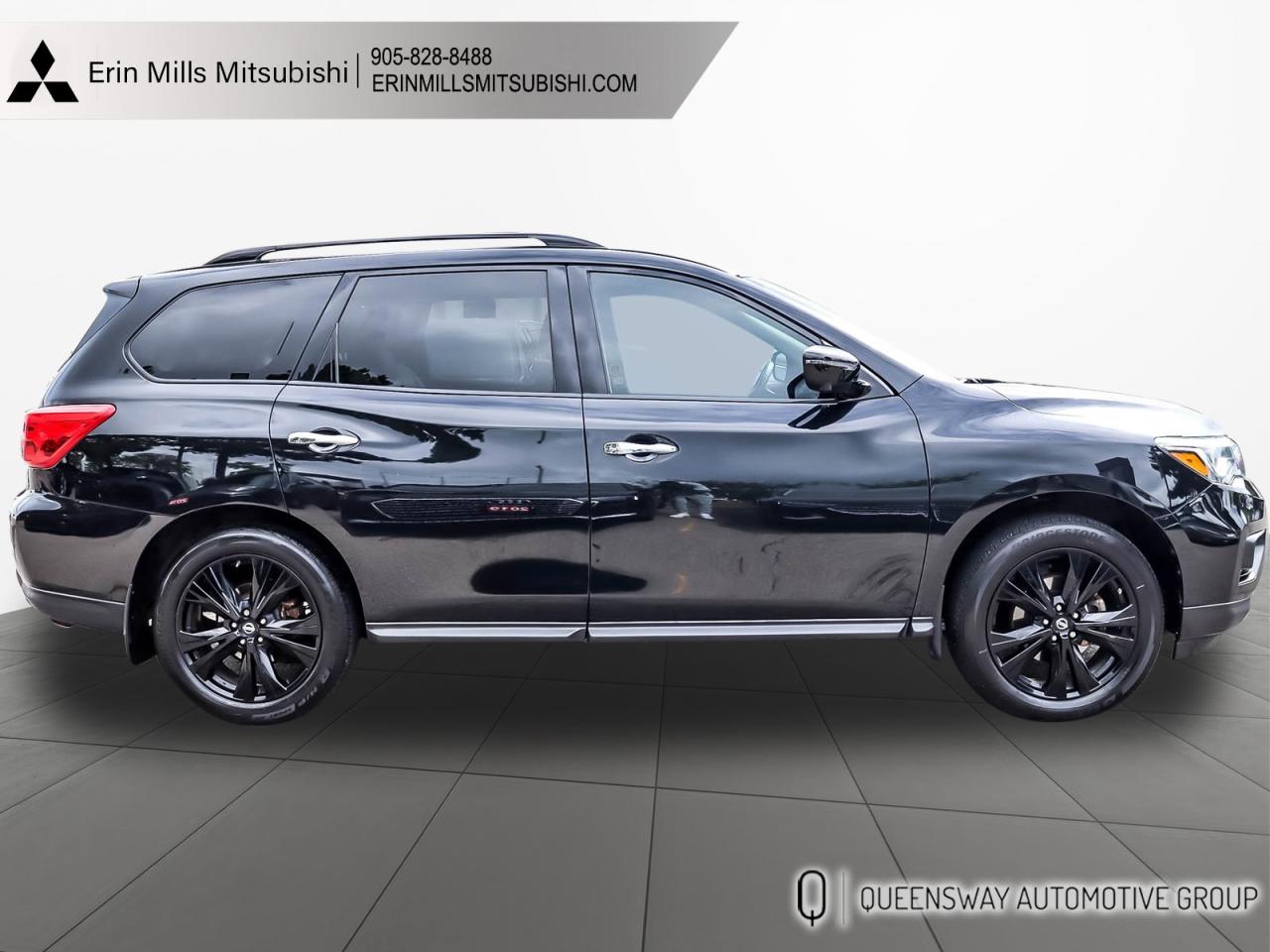 2018 Nissan Pathfinder Midnight Edition V6 4x4 at Photo
