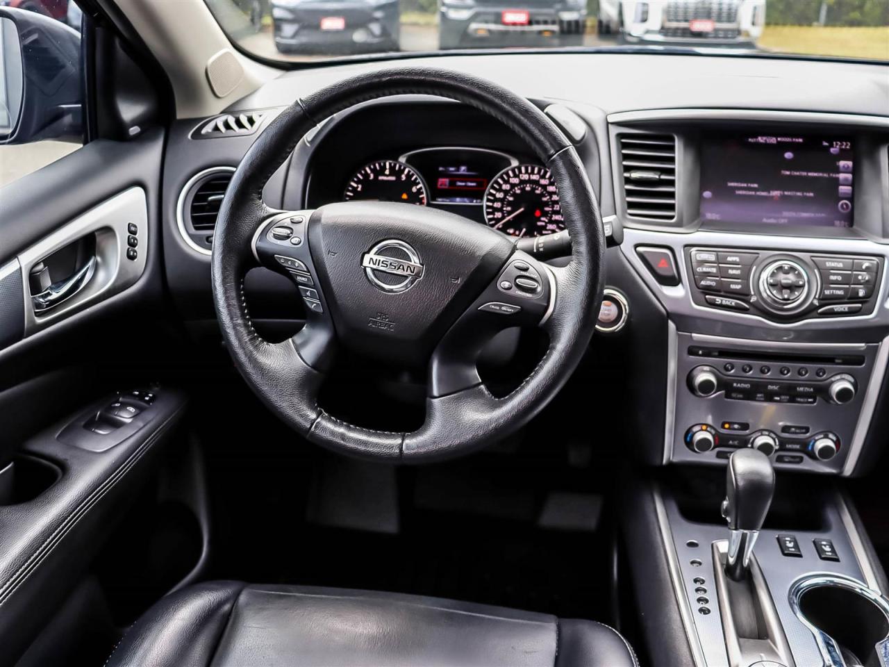 2018 Nissan Pathfinder Midnight Edition V6 4x4 at Photo