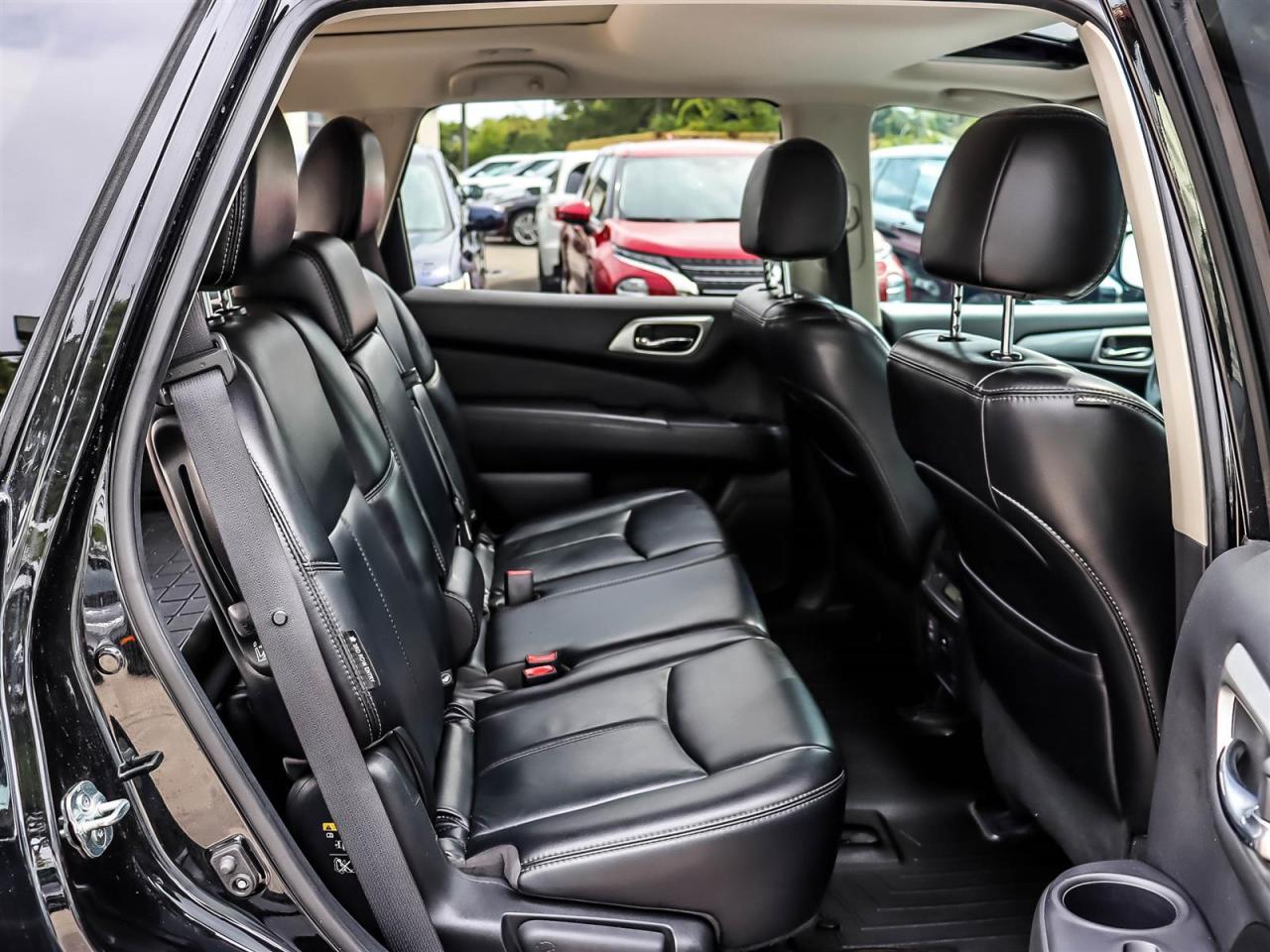 2018 Nissan Pathfinder Midnight Edition V6 4x4 at Photo