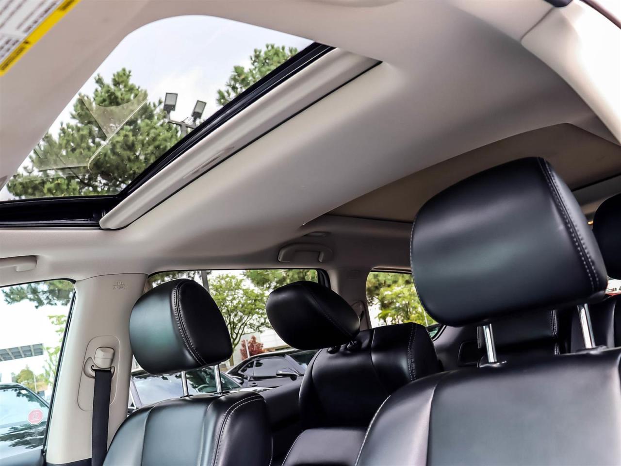 2018 Nissan Pathfinder Midnight Edition V6 4x4 at Photo