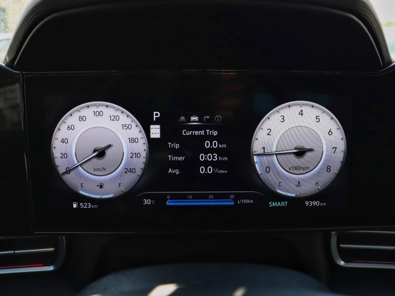 2025 Hyundai Elantra Luxury Photo