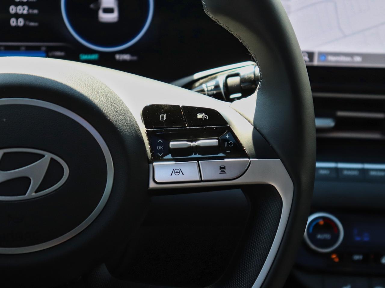 2025 Hyundai Elantra Luxury Photo