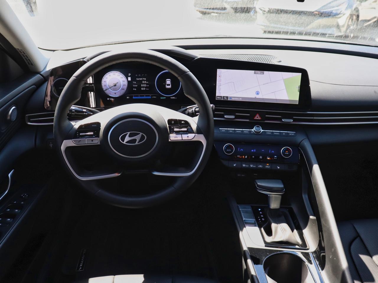 2025 Hyundai Elantra Luxury Photo