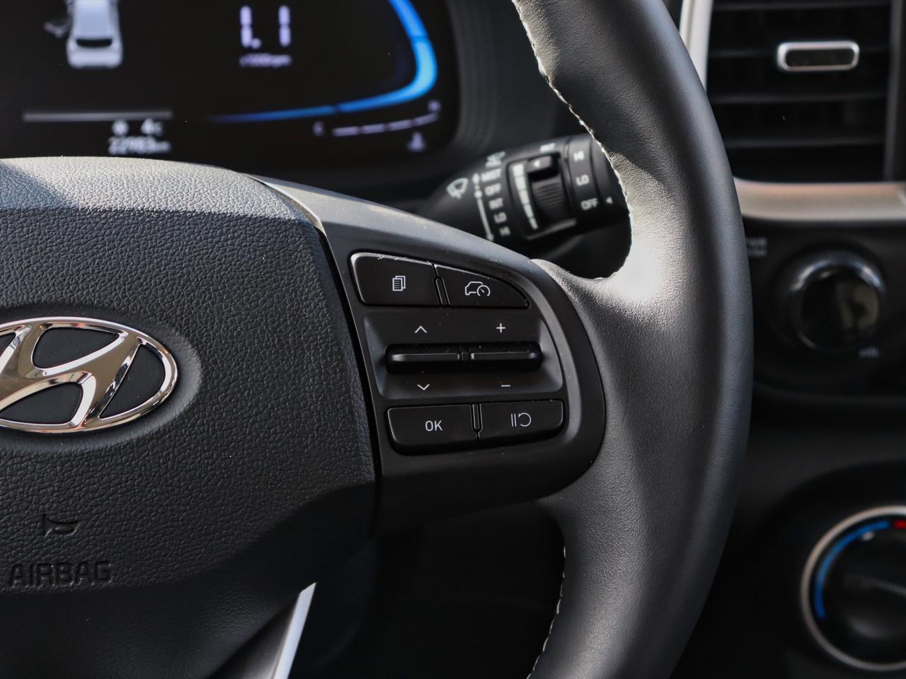 2025 Hyundai Venue Preferred - | Carplay | Remote Start | 3.99% Finance Available Photo