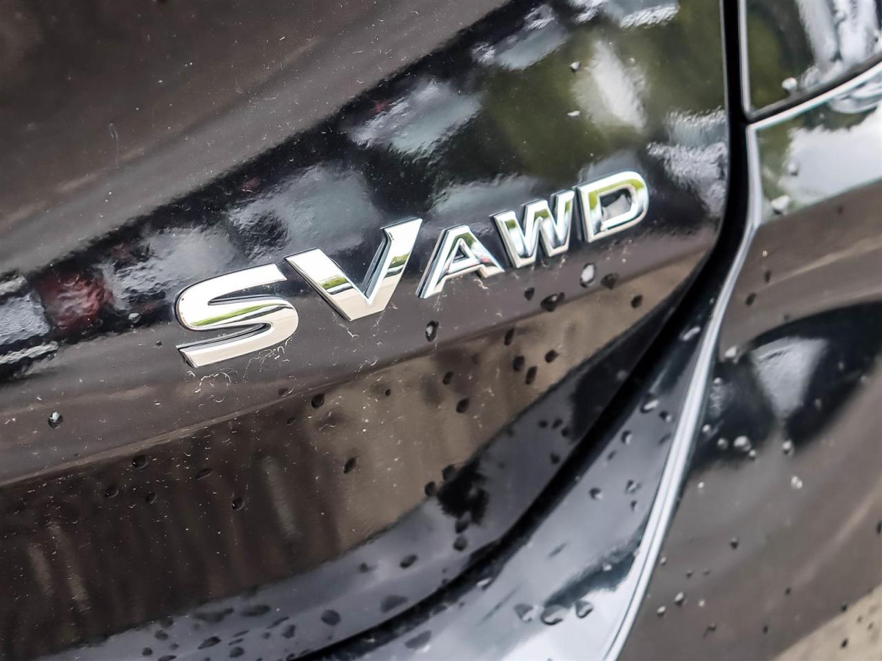 2017 Nissan Rogue SV AWD CVT Photo