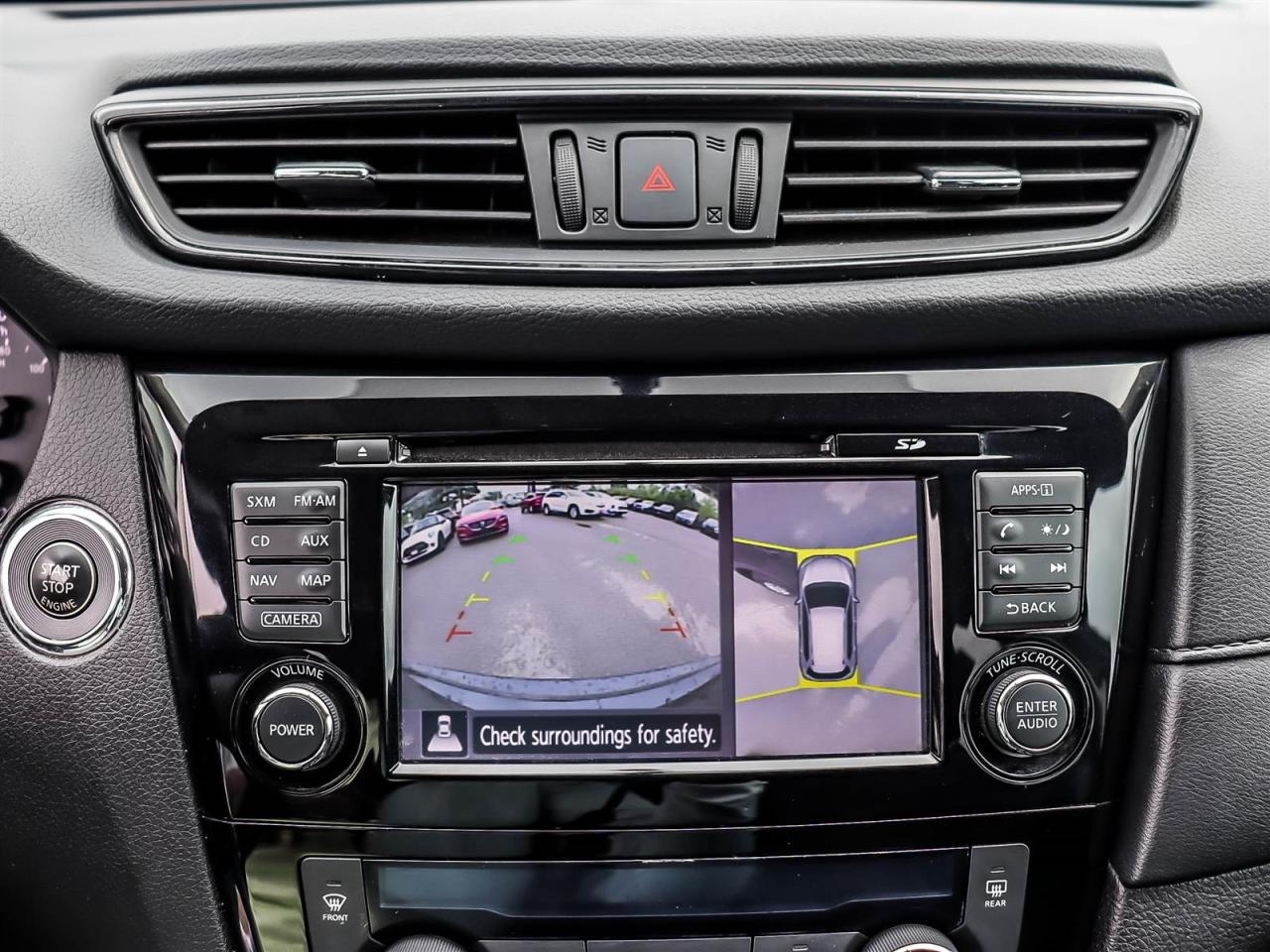 2017 Nissan Rogue SV AWD CVT Photo