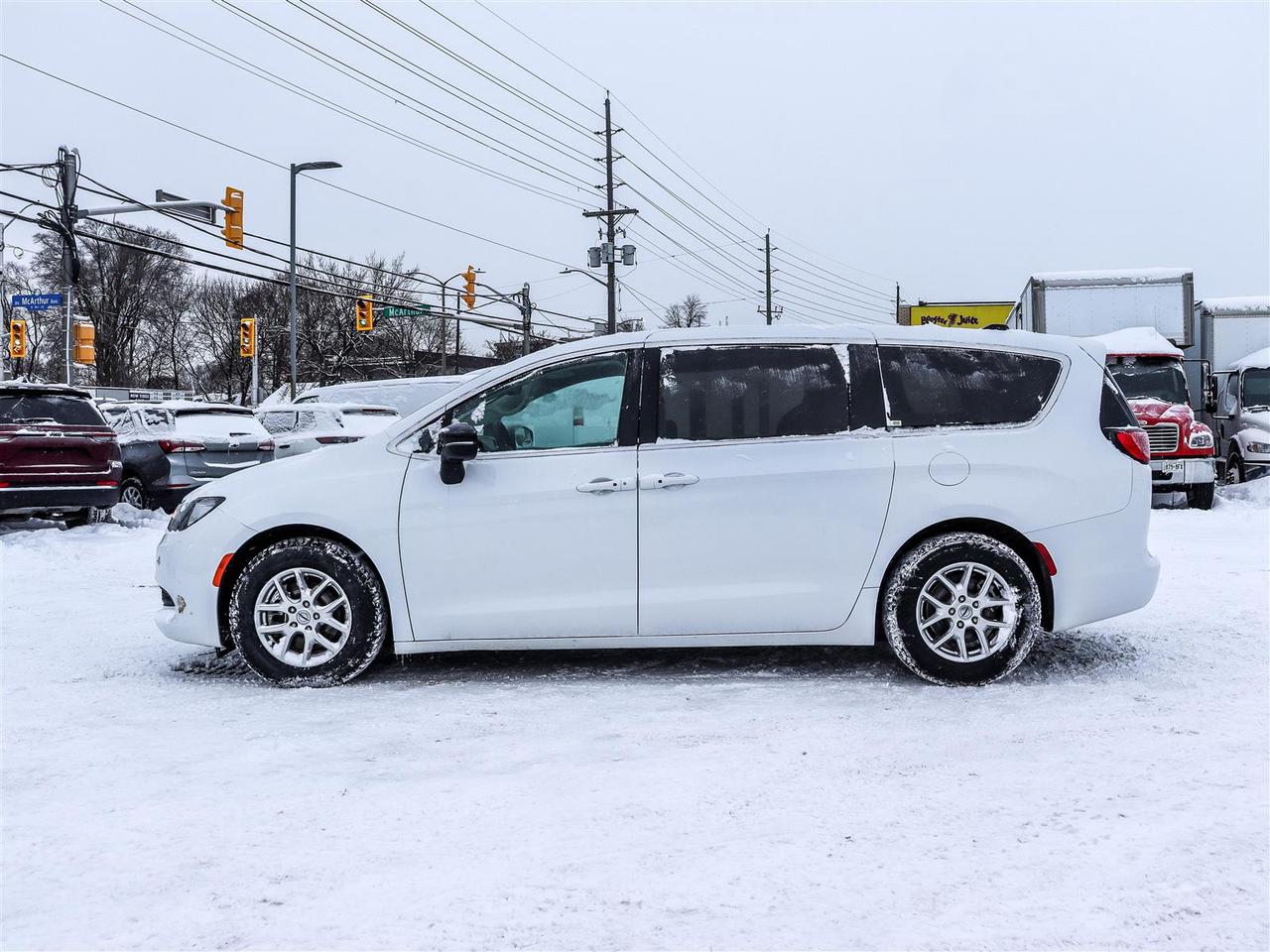 2024 Chrysler Grand Caravan  Photo