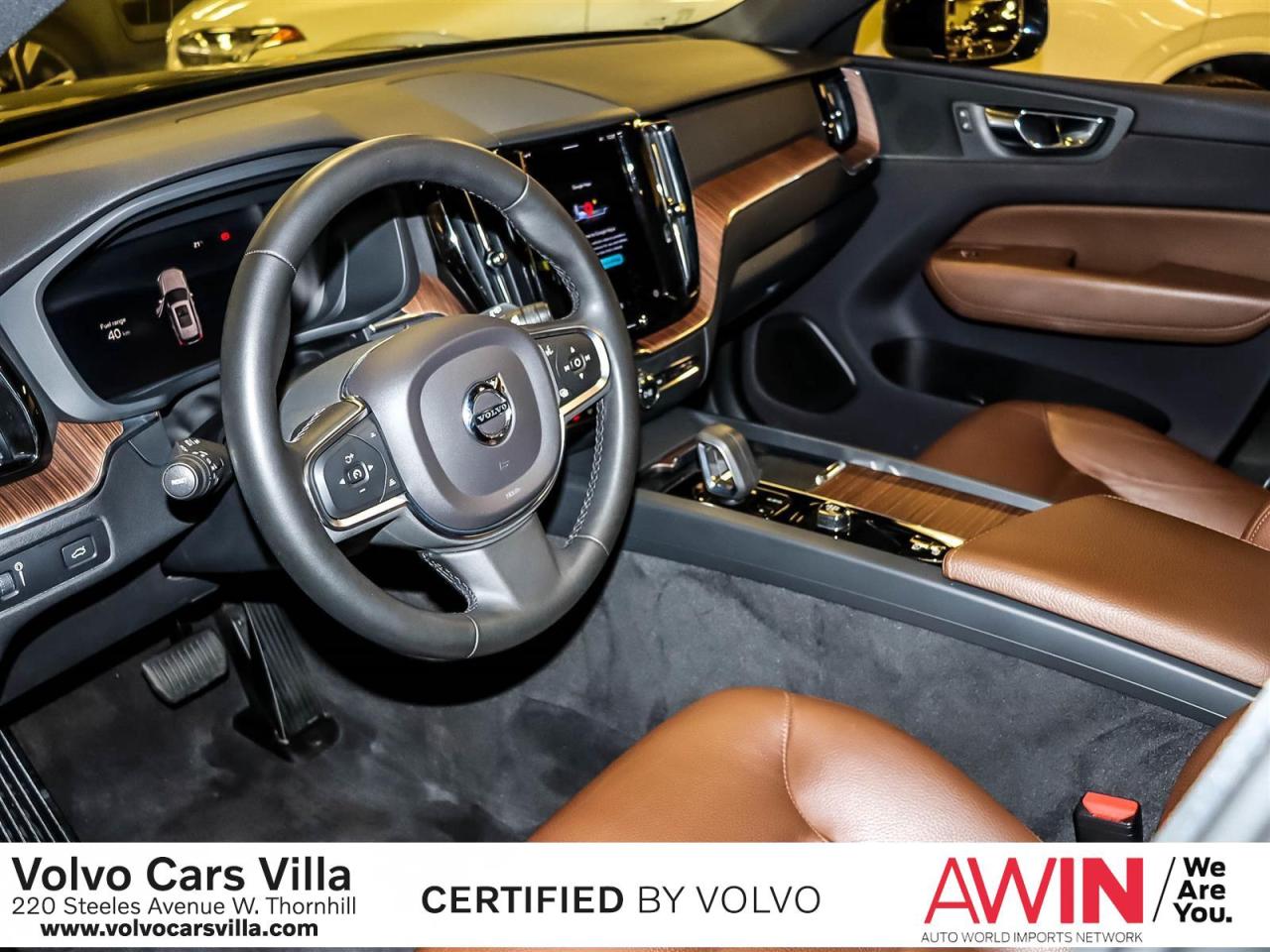 2022 Volvo XC60 B6 AWD Momentum Photo