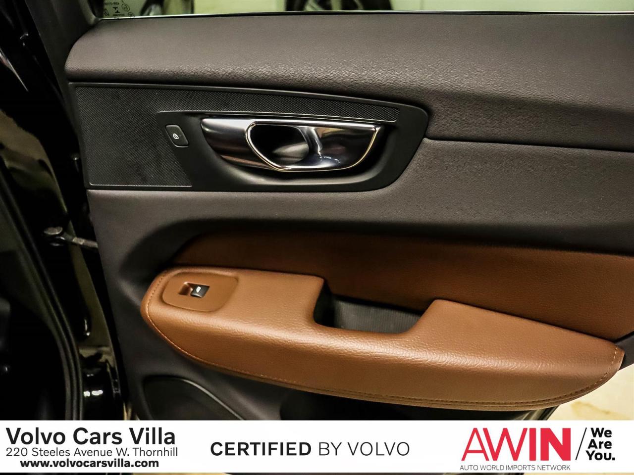 2022 Volvo XC60 B6 AWD Momentum Photo