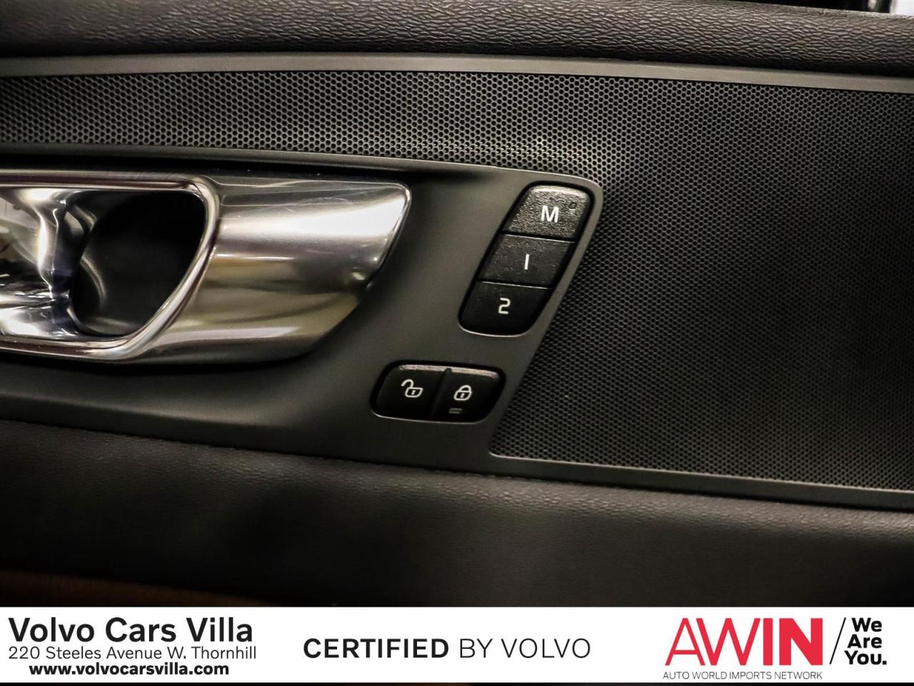 2022 Volvo XC60 B6 AWD Momentum Photo