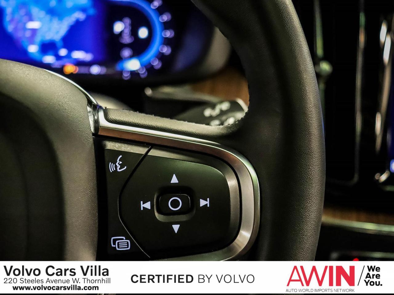 2022 Volvo XC60 B6 AWD Momentum Photo