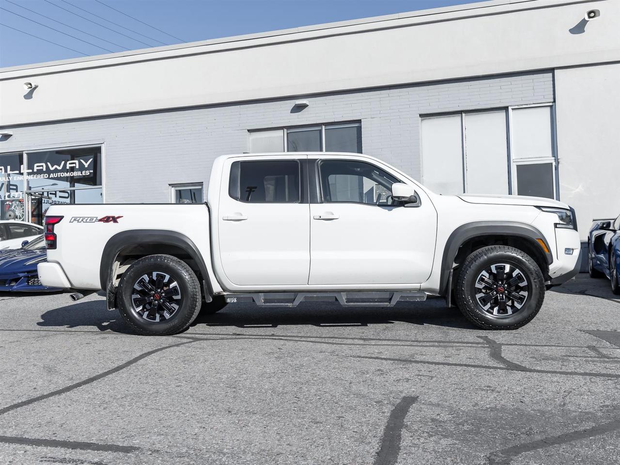 2023 Nissan Frontier PRO-4X - 4x4 =Wireless Charging Photo3