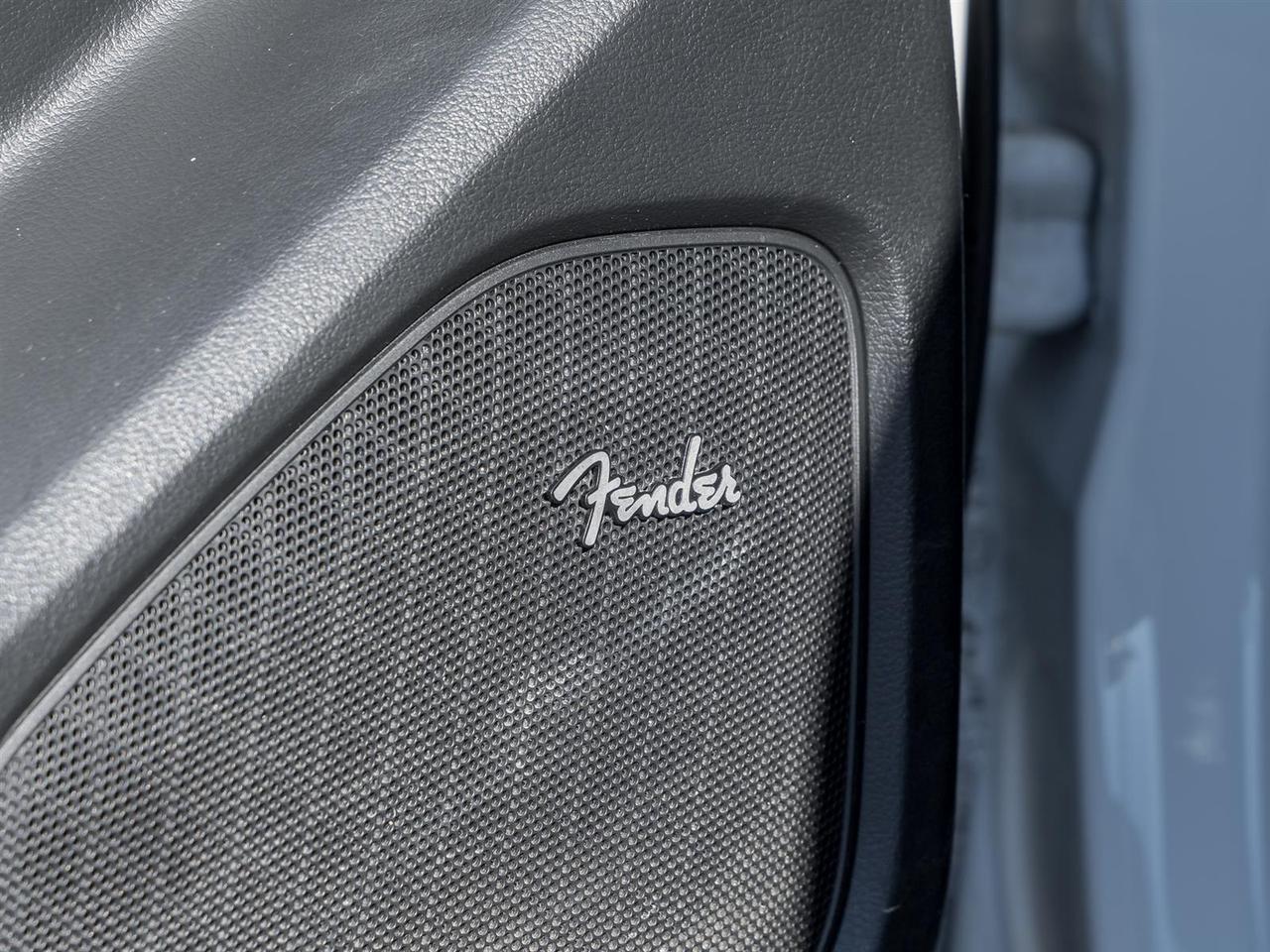 2023 Nissan Frontier PRO-4X - 4x4 =Wireless Charging Photo