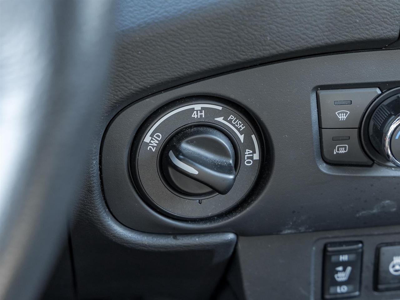 2023 Nissan Frontier PRO-4X - 4x4 =Wireless Charging Photo
