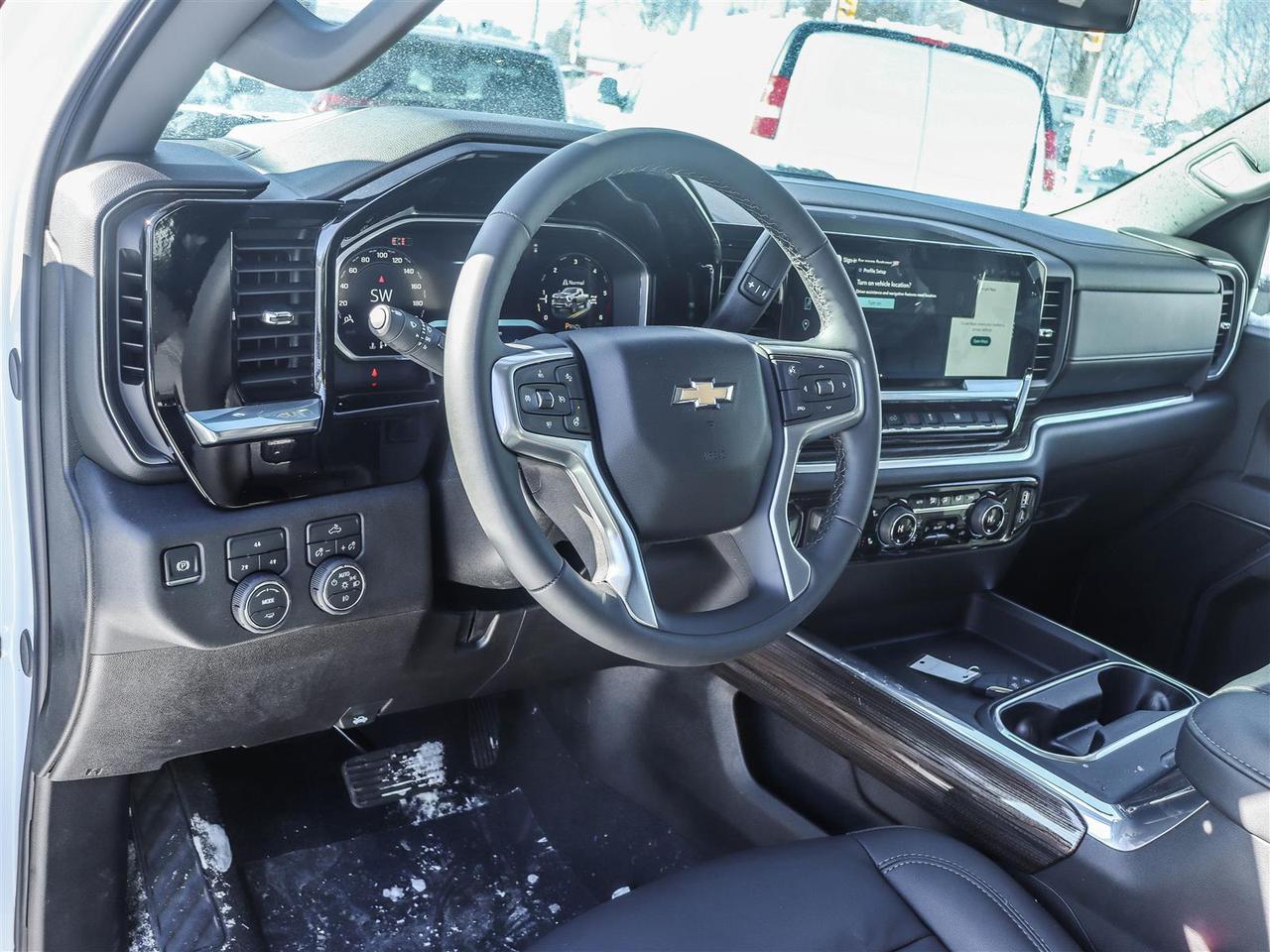 2026 Chevrolet Silverado 2500 LT w/Leather       *lease only brand new* Photo