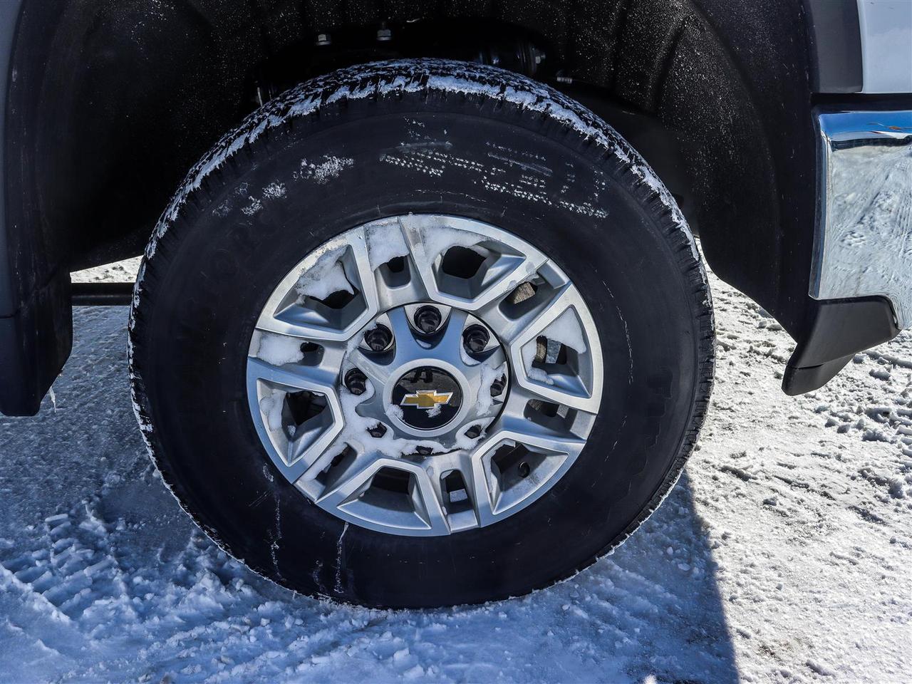 2026 Chevrolet Silverado 2500 LT w/Leather       *lease only brand new* Photo