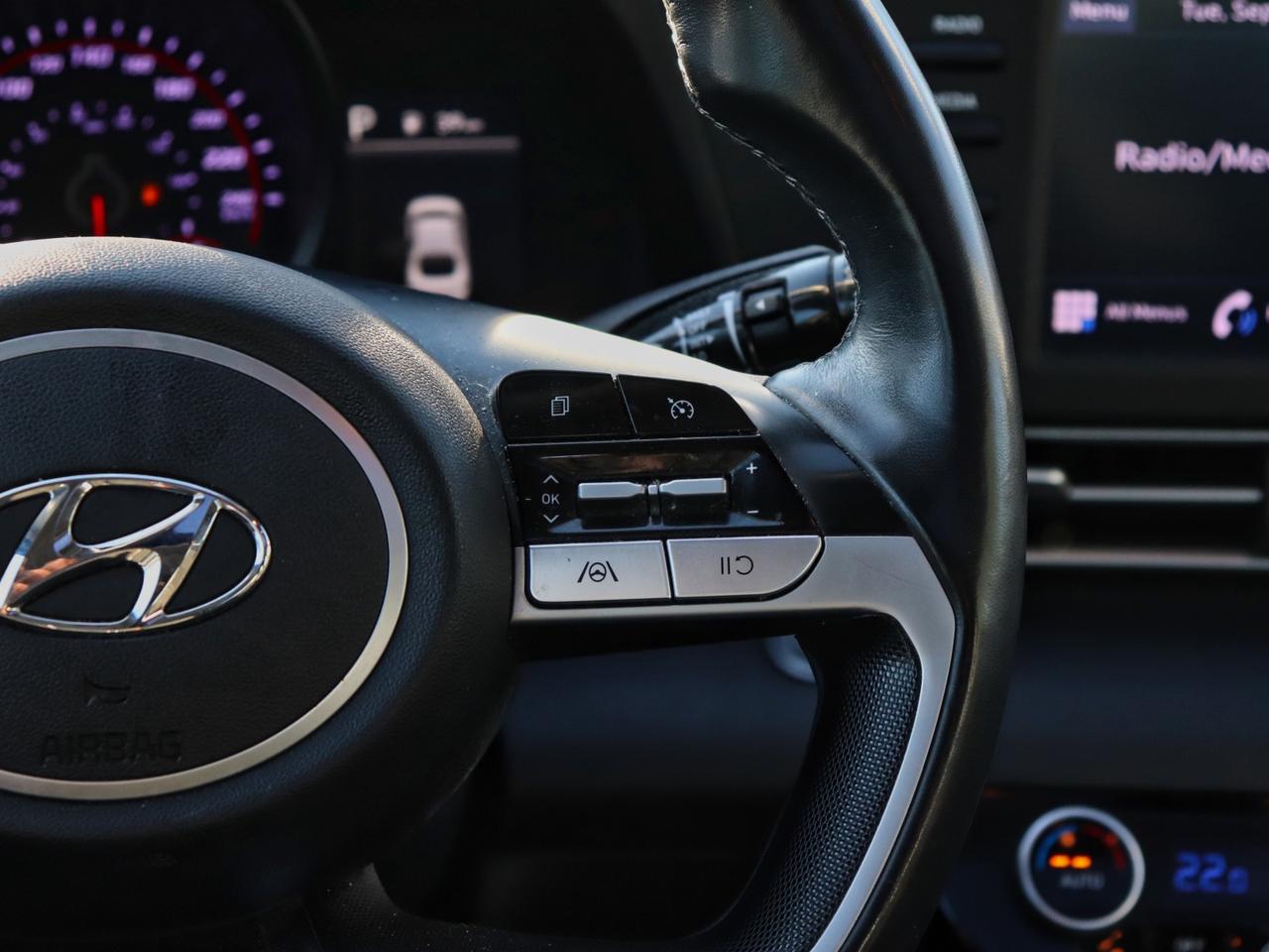 2022 Hyundai Elantra Preferred Photo