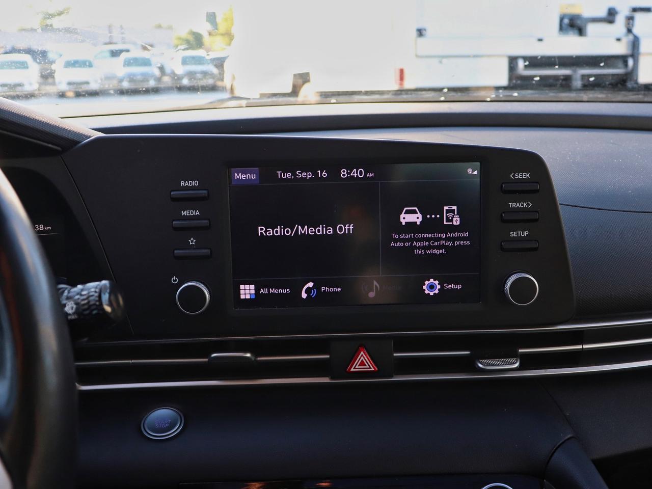 2022 Hyundai Elantra Preferred Photo