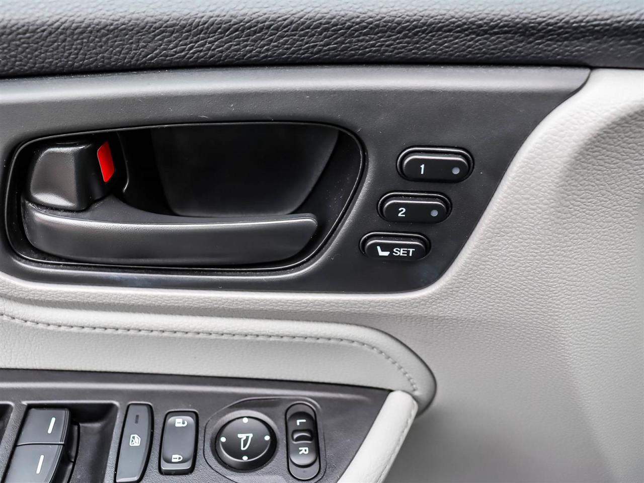 2019 Honda Odyssey EXL RES Photo