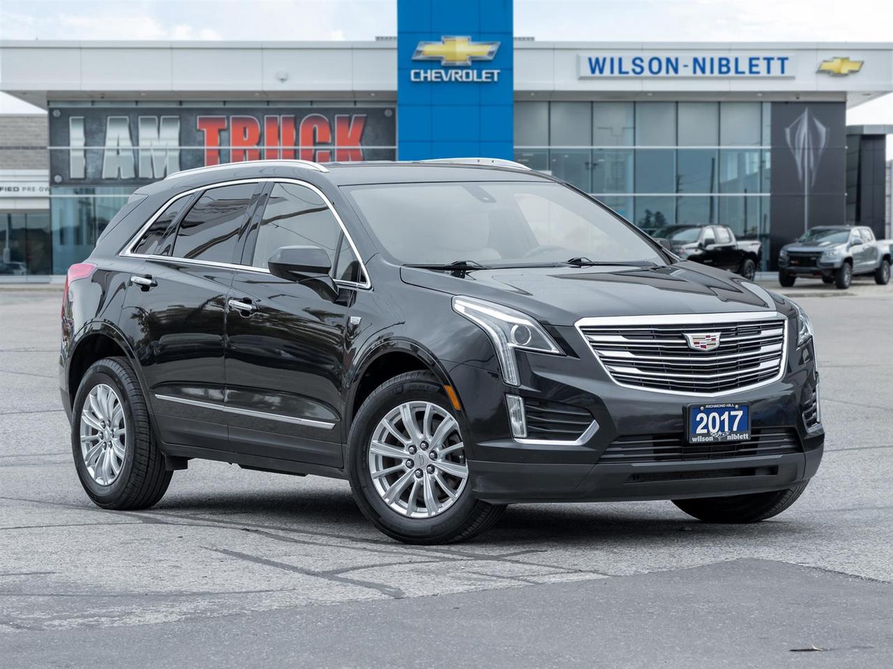 2017 Cadillac XT5 Wireless Charging | Bose Premium Sound Photo