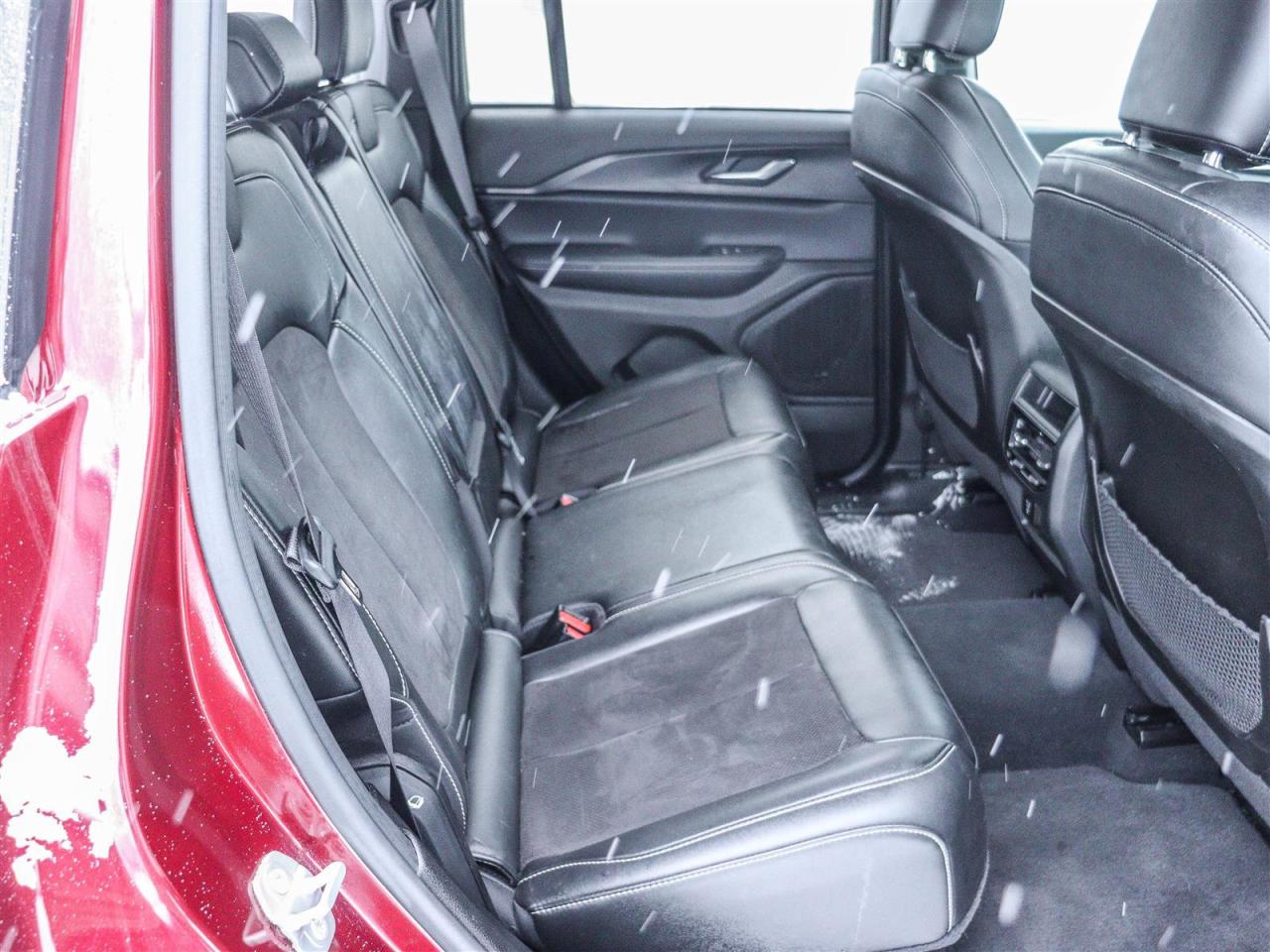 2024 Jeep Grand Cherokee Altitude Photo