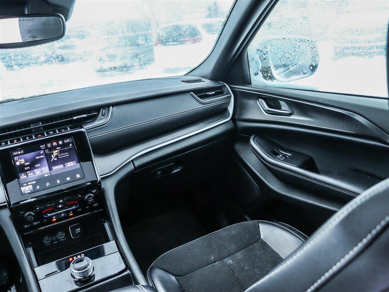 2024 Jeep Grand Cherokee Altitude Photo