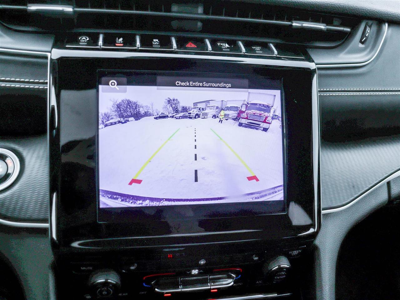 2024 Jeep Grand Cherokee Altitude Photo