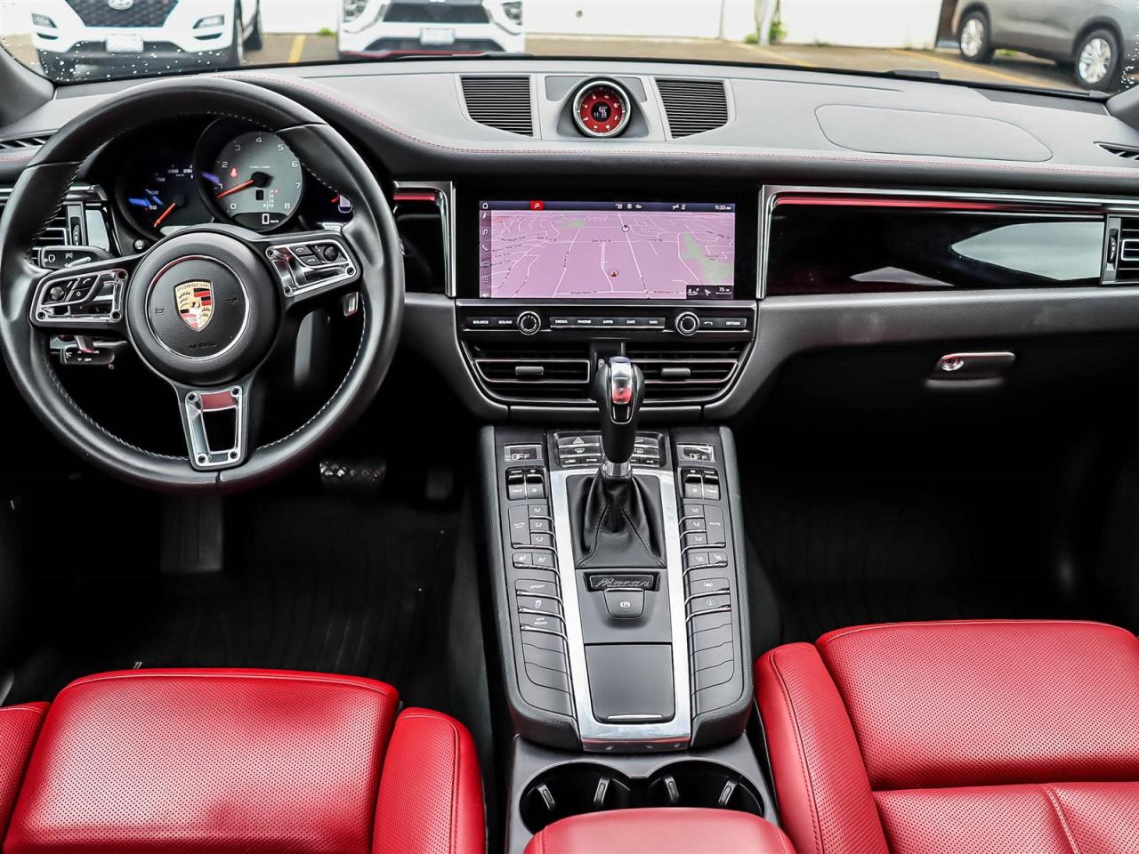 2020 Porsche Macan S Photo