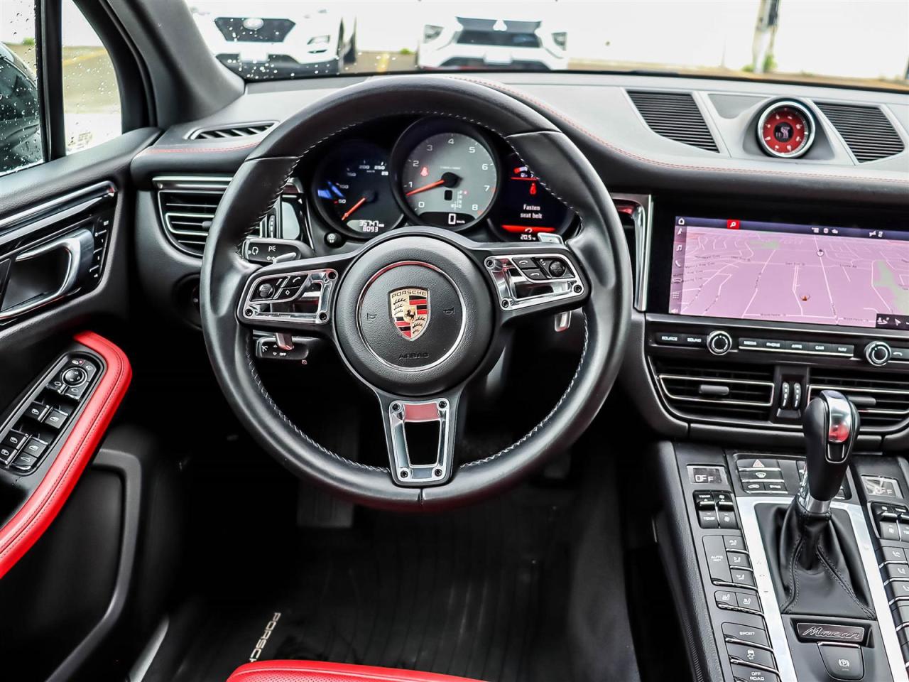 2020 Porsche Macan S Photo