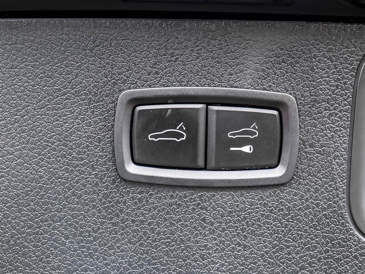 2020 Porsche Macan S Photo