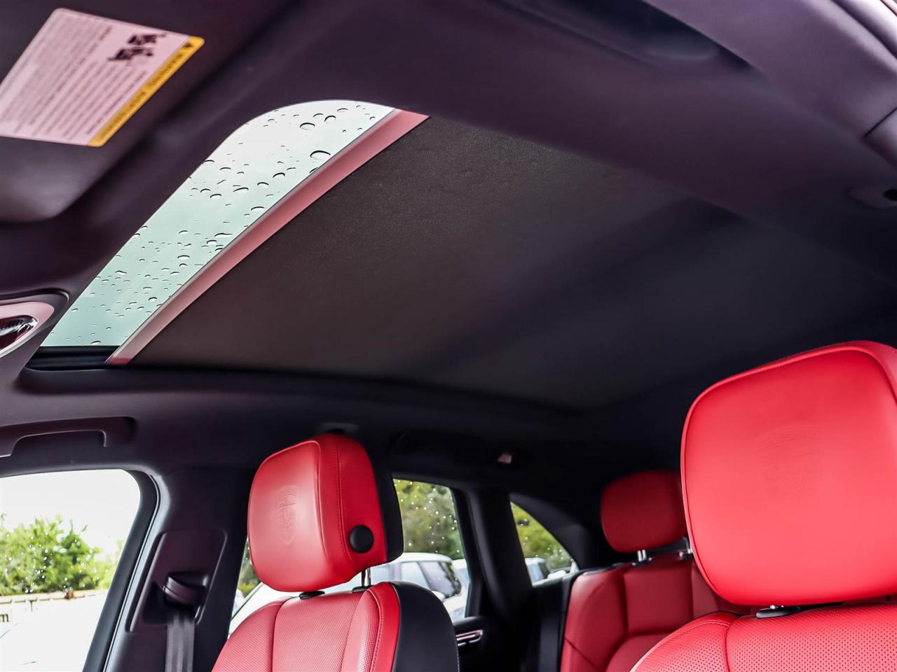 2020 Porsche Macan S Photo