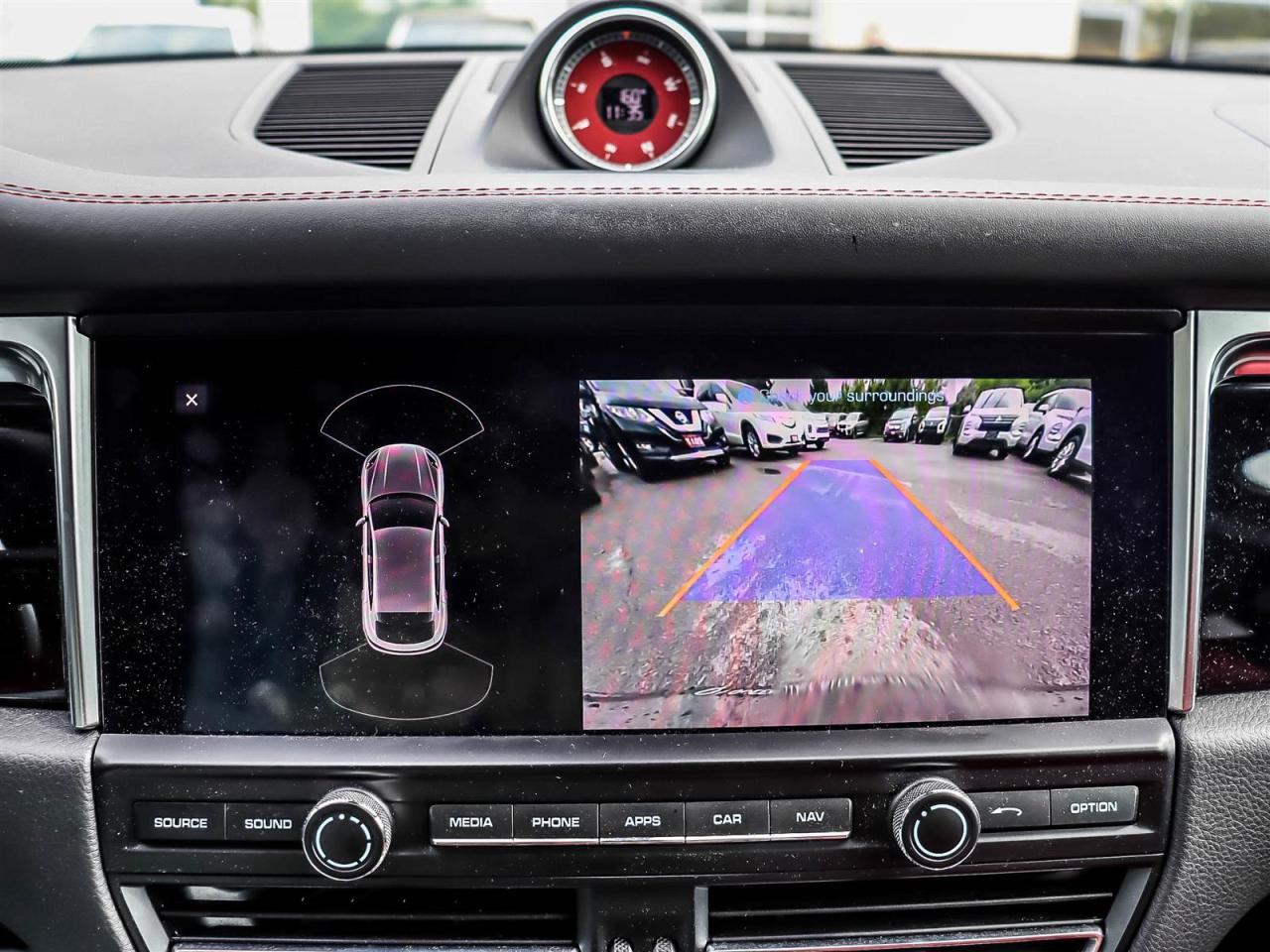 2020 Porsche Macan S Photo