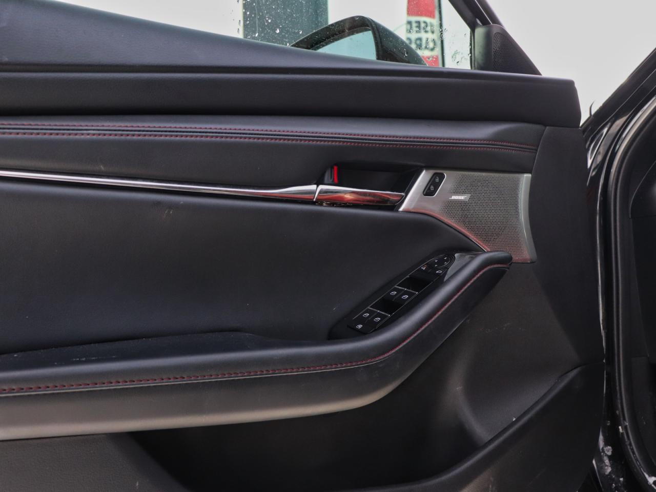 2023 Mazda MAZDA3 GT Photo