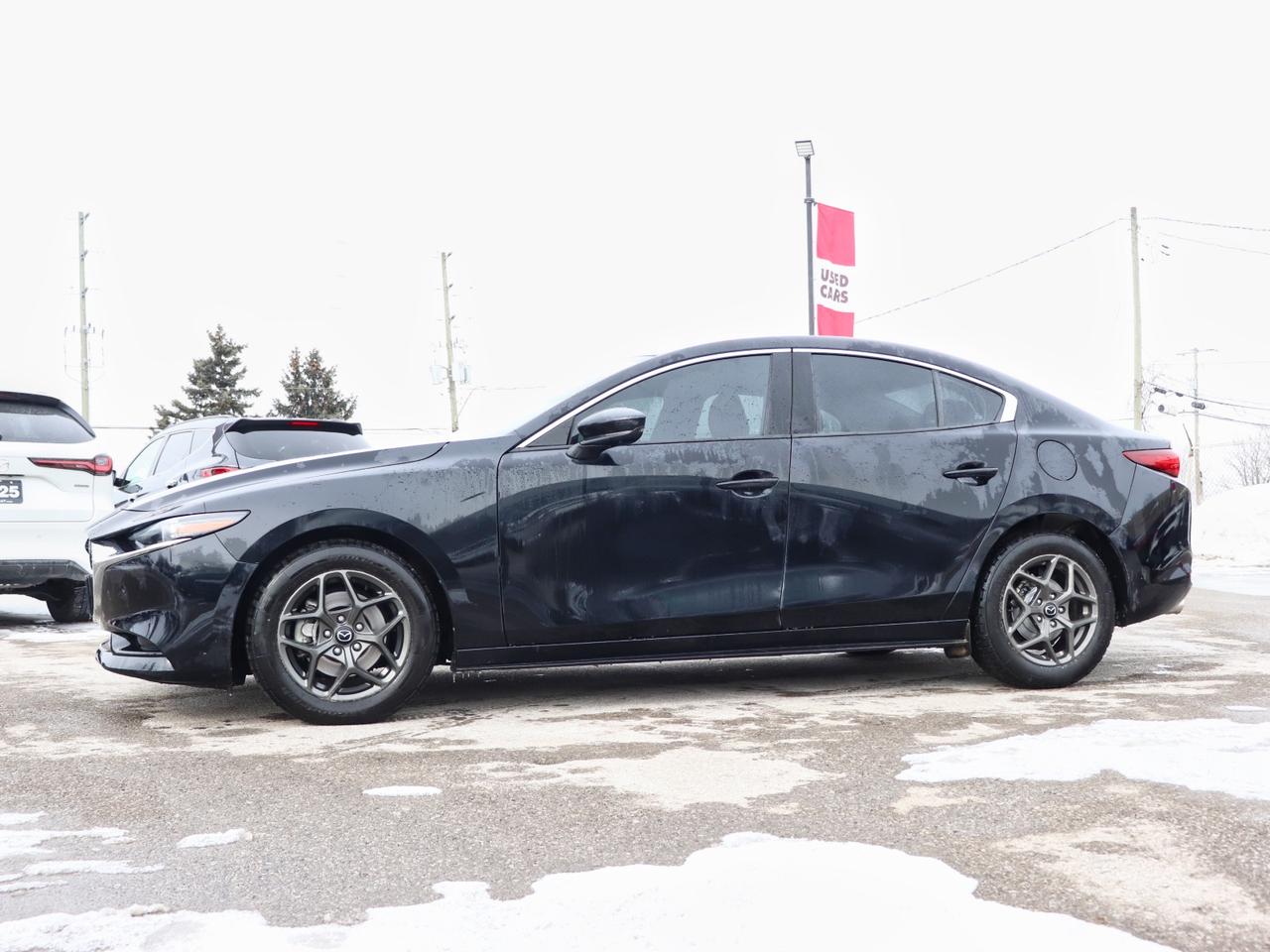 2023 Mazda MAZDA3 GT Photo4